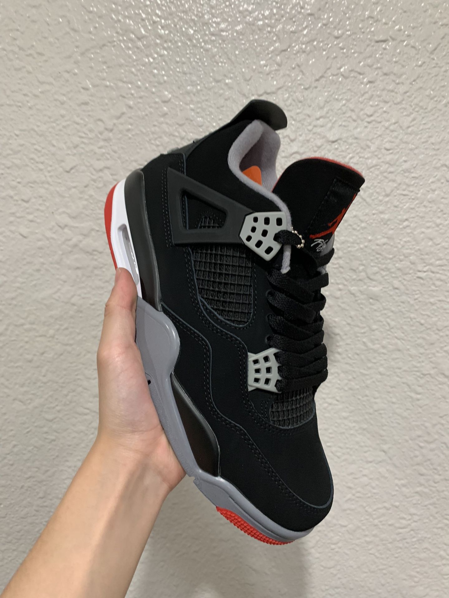Jordan Bred 4s