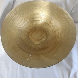Pretty gold bowl