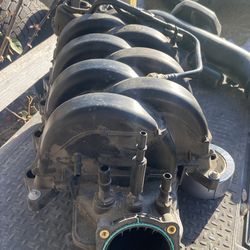 Ford intake maniflod for F150  5.0