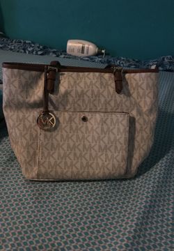 Michael kors purse