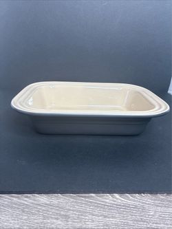 Le Creuset Gray Stoneware 11” Meatloaf/Bread Stoneware Pan