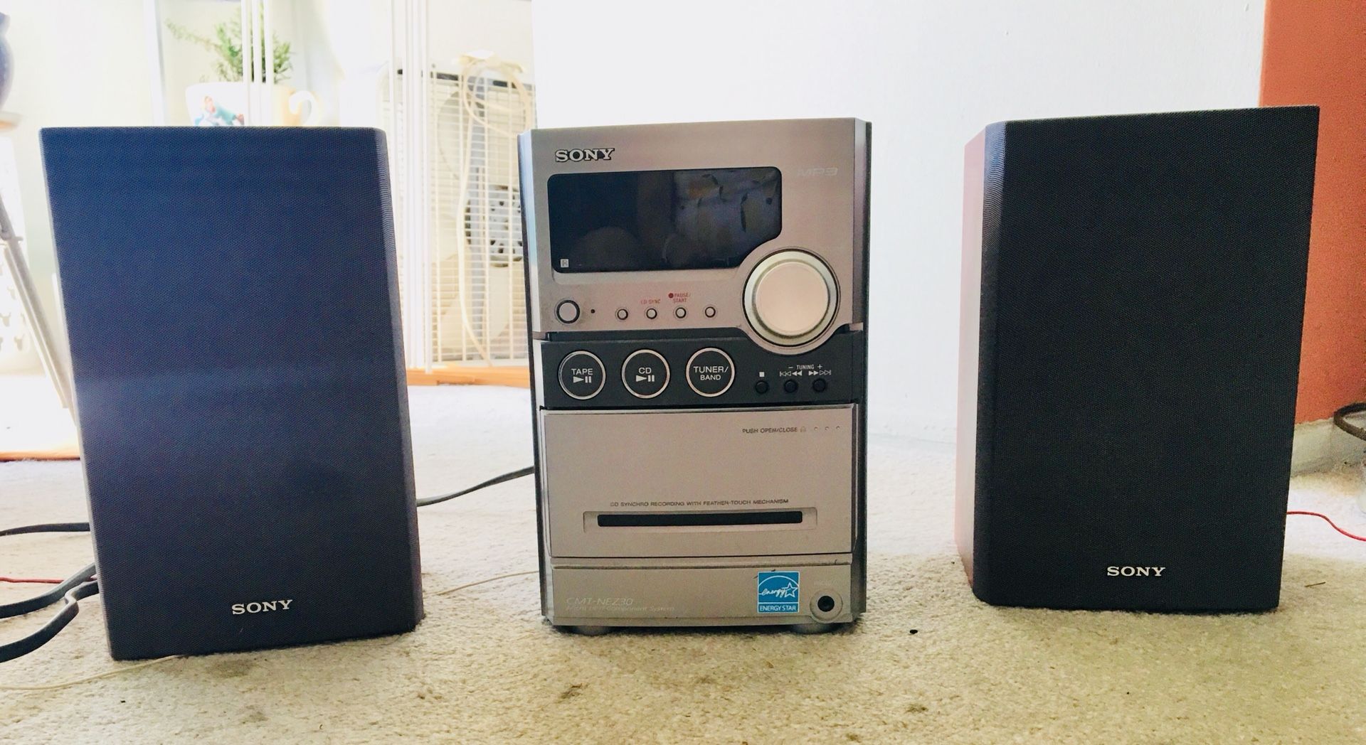 Sony CMT-NEZ30 Hi-Fi Micro Stereo System