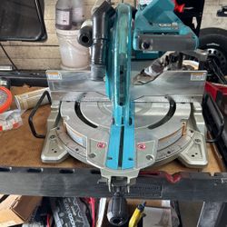 Makita Cordless Slide Miter Saw
