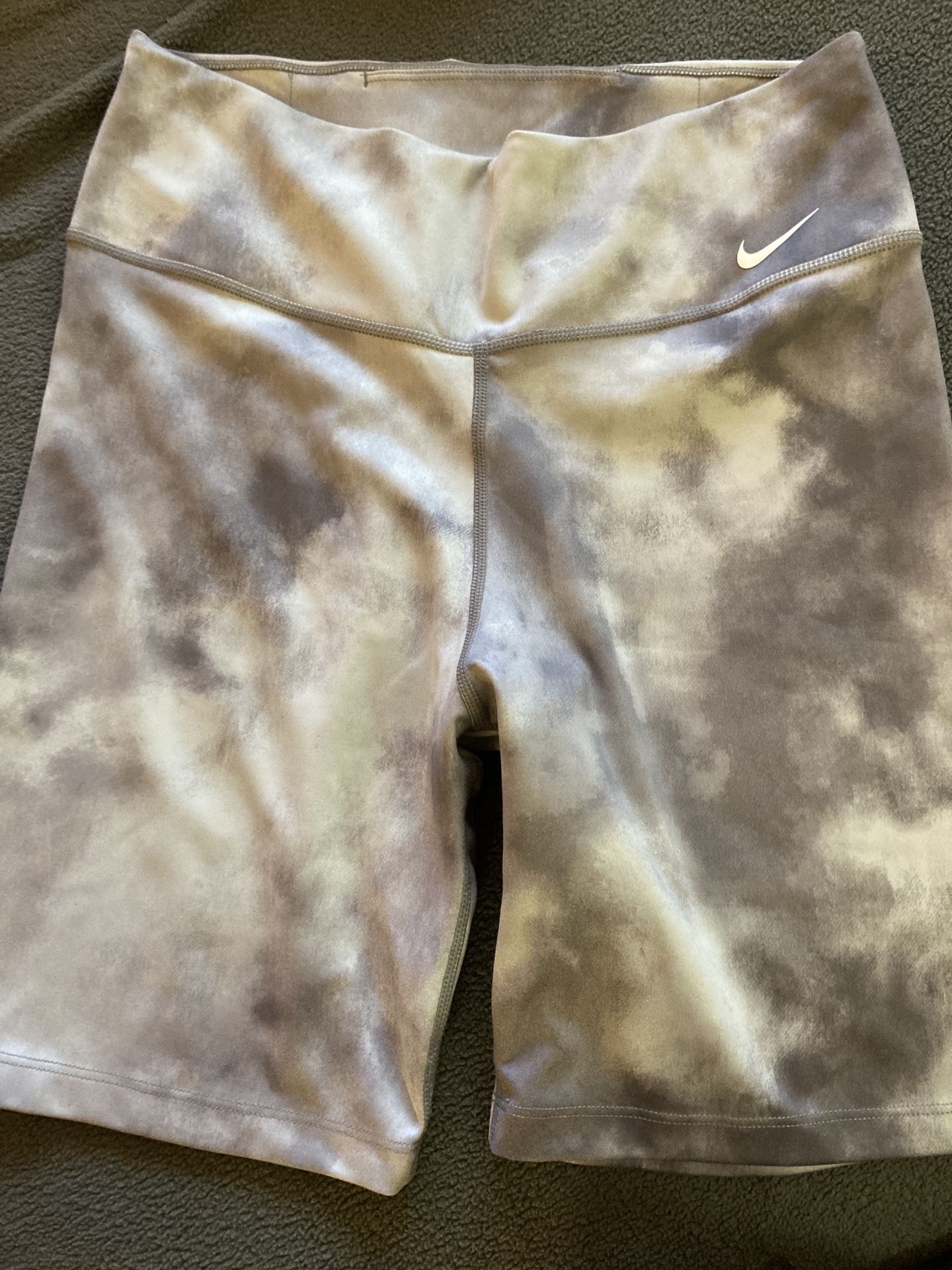 Nike Leggings “clash Sky Dye” Color