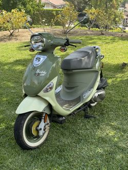 Genuine Buddy  Scooter 170