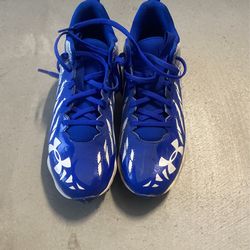 Big Kid Under Armour Football Cleats Size 5