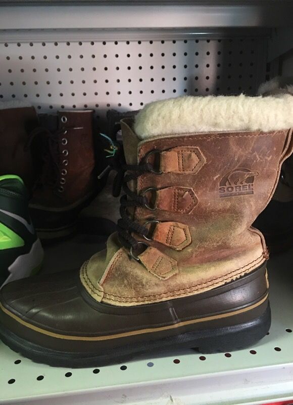 Sorel snow boots men's 6