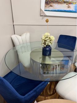 Absolutely Gorgeous Dining Sets@ FURNITURE LOVE ❤️ Same Day Delivery 🚚