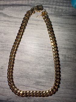 18K Gold Cuban Link Chain Necklace