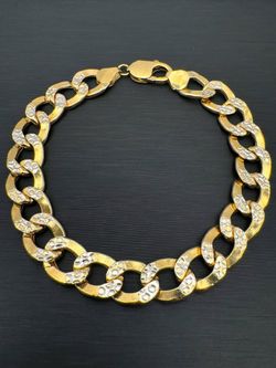 10k solid two tone gold Curb link Style 8.5” bracelet 10.8mm 16.7 grams