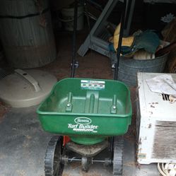  Scott's Turf Builder Spreader