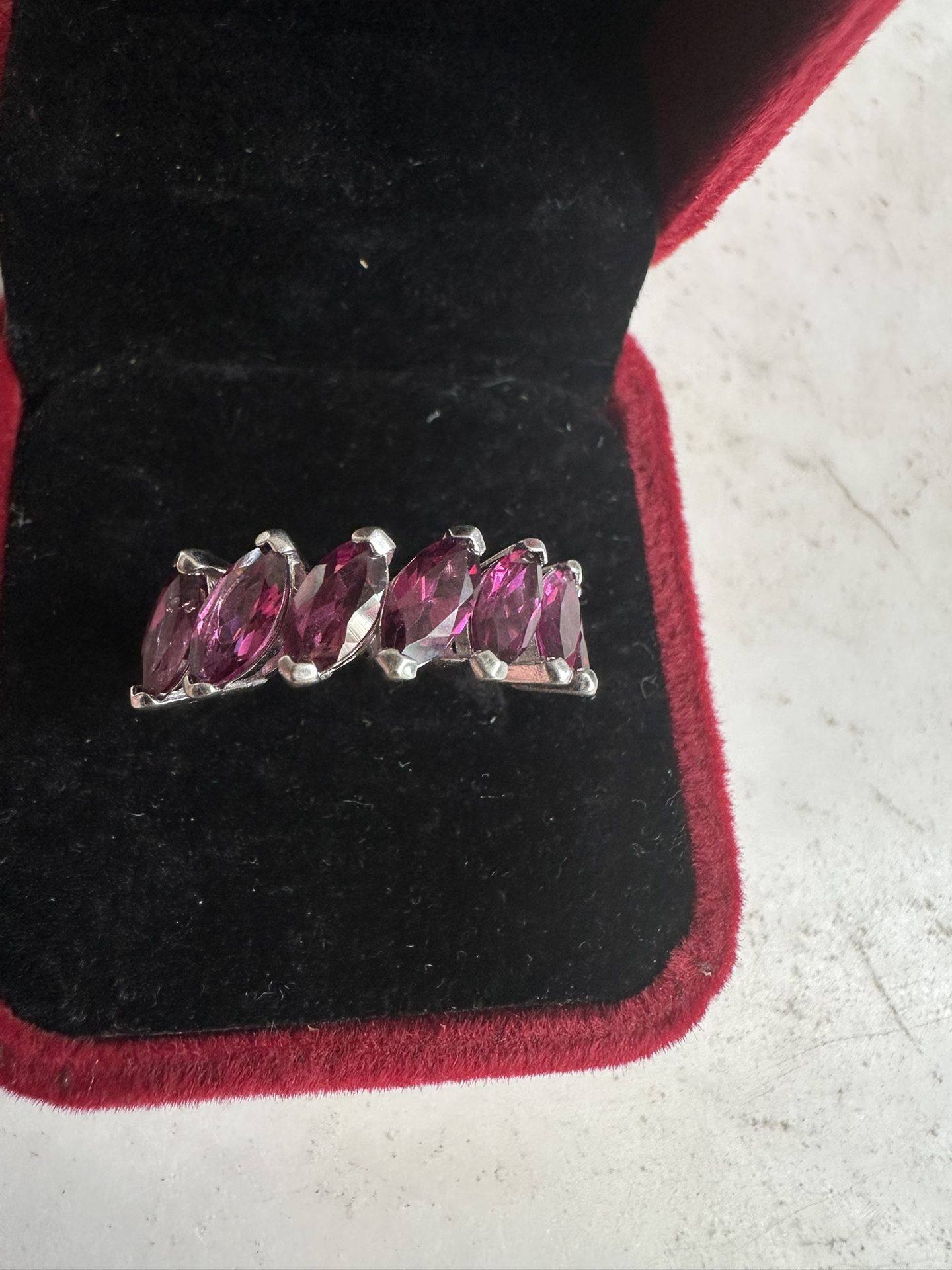 925 Sterling Silver W/genuine Rhodolite Garnet Ring, Size 9.25, Marked STS 925, Gorgeous Color