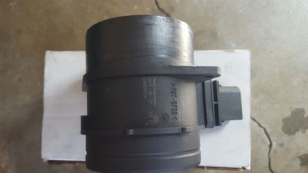 Mercedes benz and sprinter mass air flow sensor