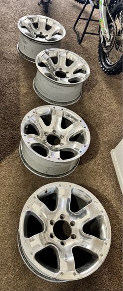 Rims size 18 for a Silverado