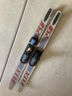 Used Vintage Connelly Flex 250 Waterskis 