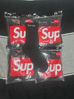 Supreme x Hanes Black Crew Socks (4 Pairs) Size 6-12