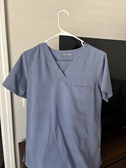 Scrubs pair