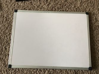 Dry erase board slightly bent - VERY Good 18x24 inches