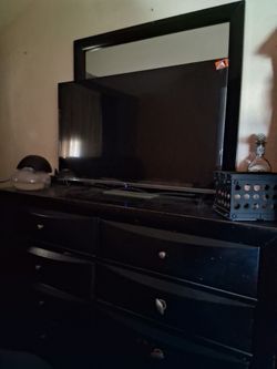 6 Drawer Dresser
