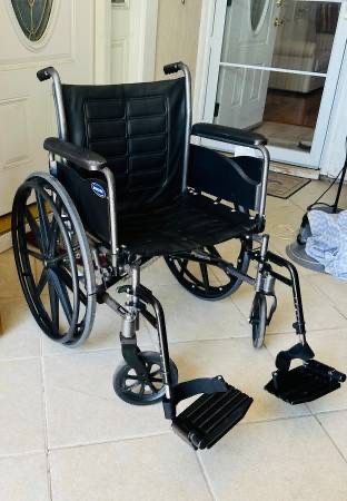 Wheelchair With Full Arms And Footrest Good Conditions