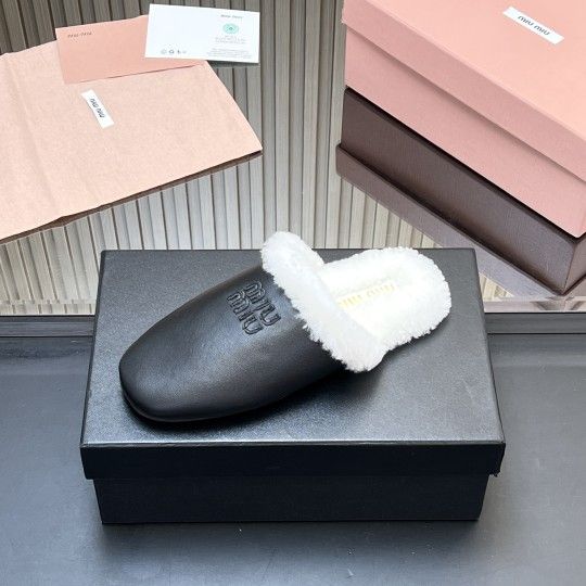 miumiu wool warm slippers
