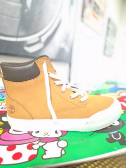 NEW Timberland High-Top Sneaker Boot
