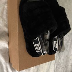 UGG Fluffy Slides 
