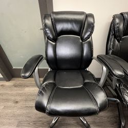 Office Chairs 