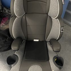 Chicco kidfit Car seat hardly used