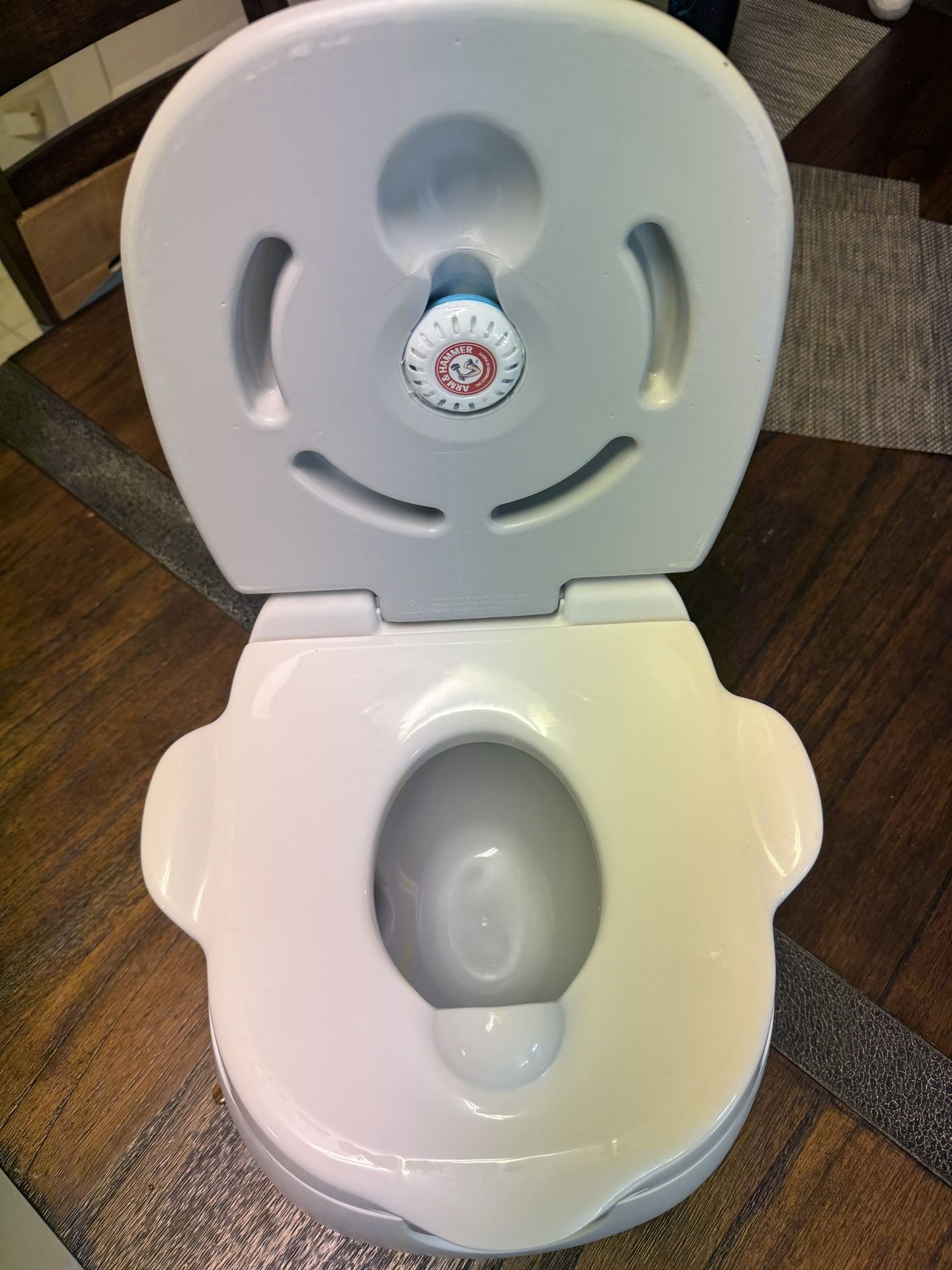 Munchkin training potty
