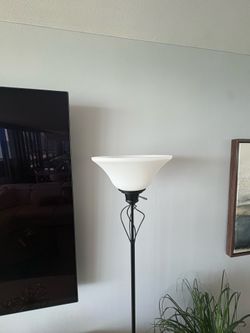Floor lamp