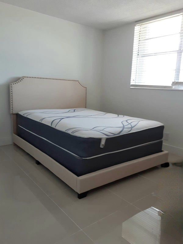 New QUEEN size mattress & BOX spring. Bed frame not included on offer