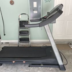 Treadmill 