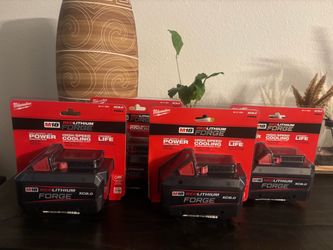 Milwaukee Battery Forge XC8.0