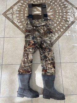 Women’s Columbia PFG Fishing Hunting Waders Neoprene Suspender Booted Camo Size Small with Size 6 Boot