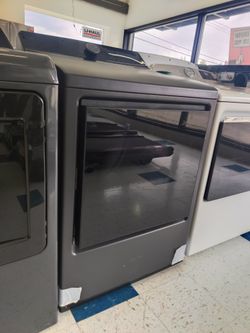 New LG
7.3 cu. ft. Vented SMART Electric Dryer in Matte Black with EasyLoad Door and Sensor Dry Tech