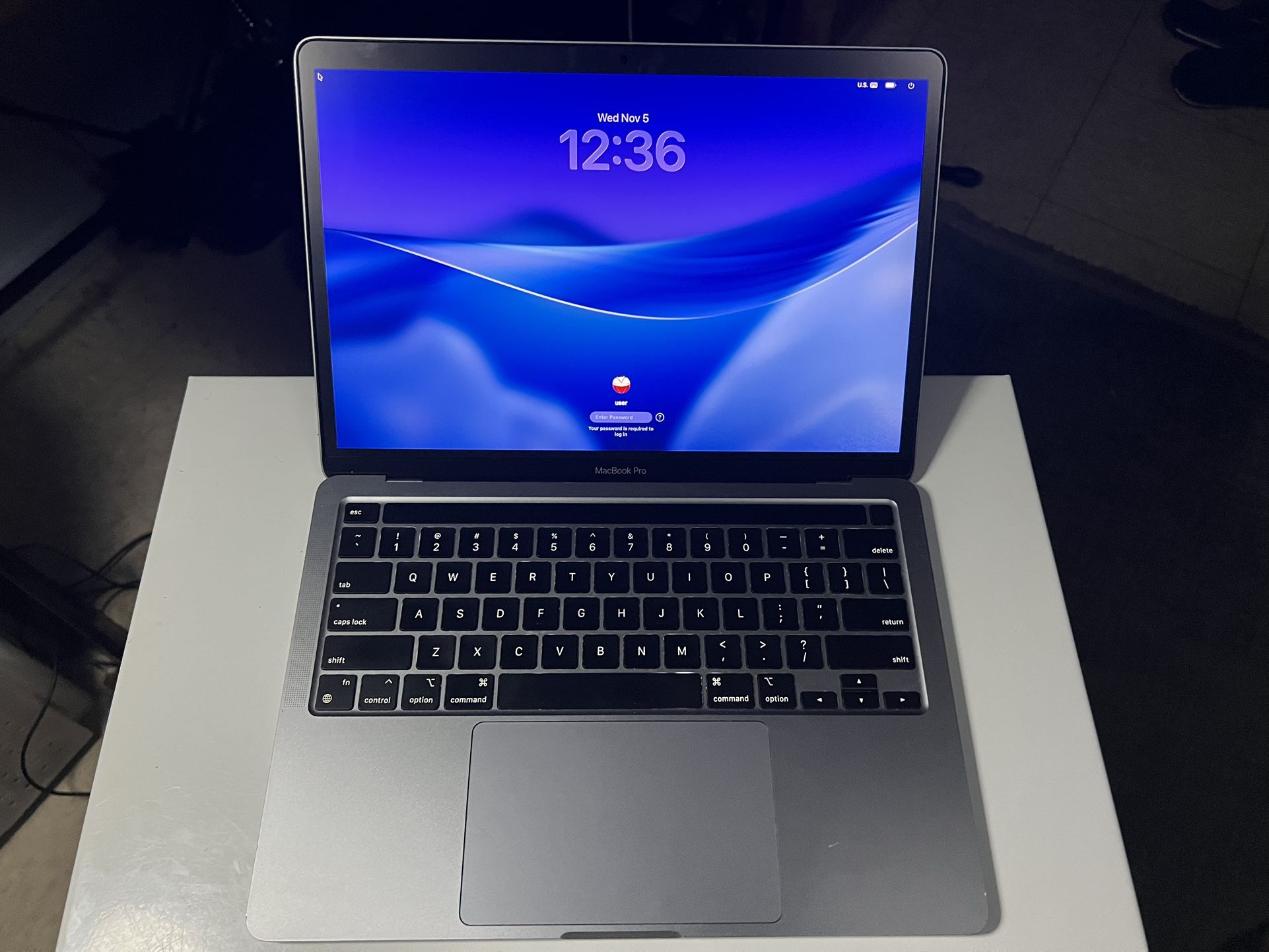 β
(M1 Chip) MacBook Pro 13-inch (Late 2020) | π₯ 16GB RAM π₯ | 256GB SSD - $500 OBO (Or Best Offer)