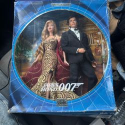 2002 Barbie And Ken 007 James Bond Theme Collectors Item 
