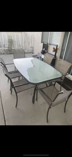 Nice Outdoor Patio Table Set With Chairs 