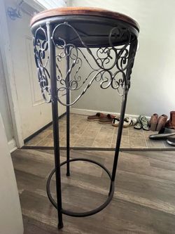 Plant stand