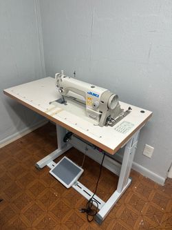 JUKI DDL-8700 Industrial Sewing Machine with Table & Motor