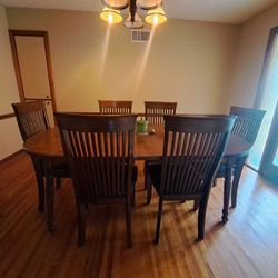Dining Room Table 
