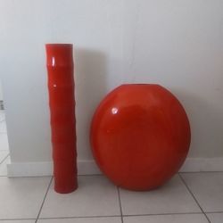 2 For $20 For Florwers are Large one is 25 and one is 30 are the mearurements