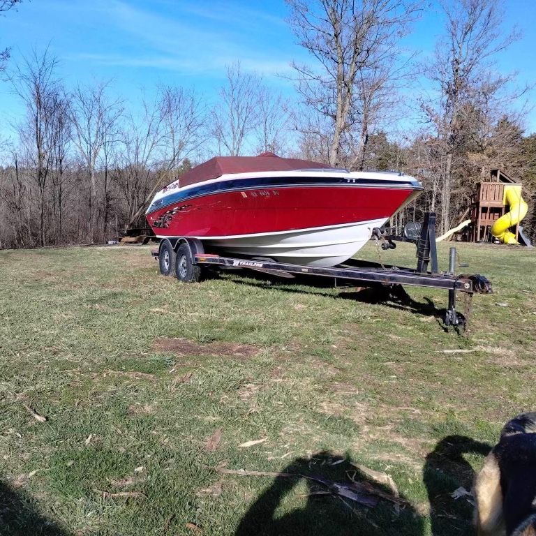 Four Winns 22 Foot Cabin Cuddy 350 Small Block Camped High Performance engine, 1988 Lake ready