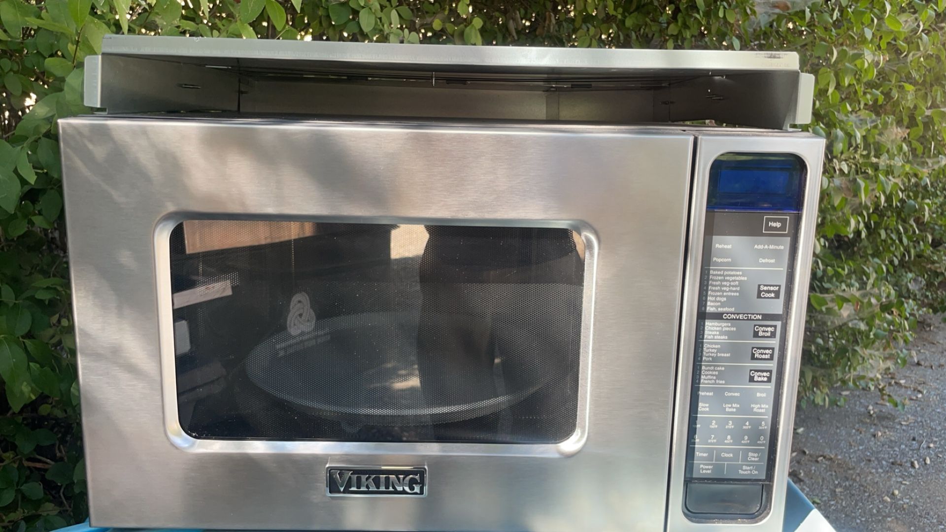 Viking Professional Microwave