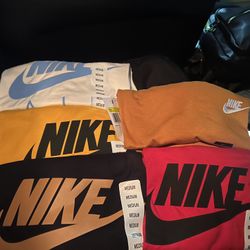Brand New Nike Shirts : 4 (Med) 1 (Sm)