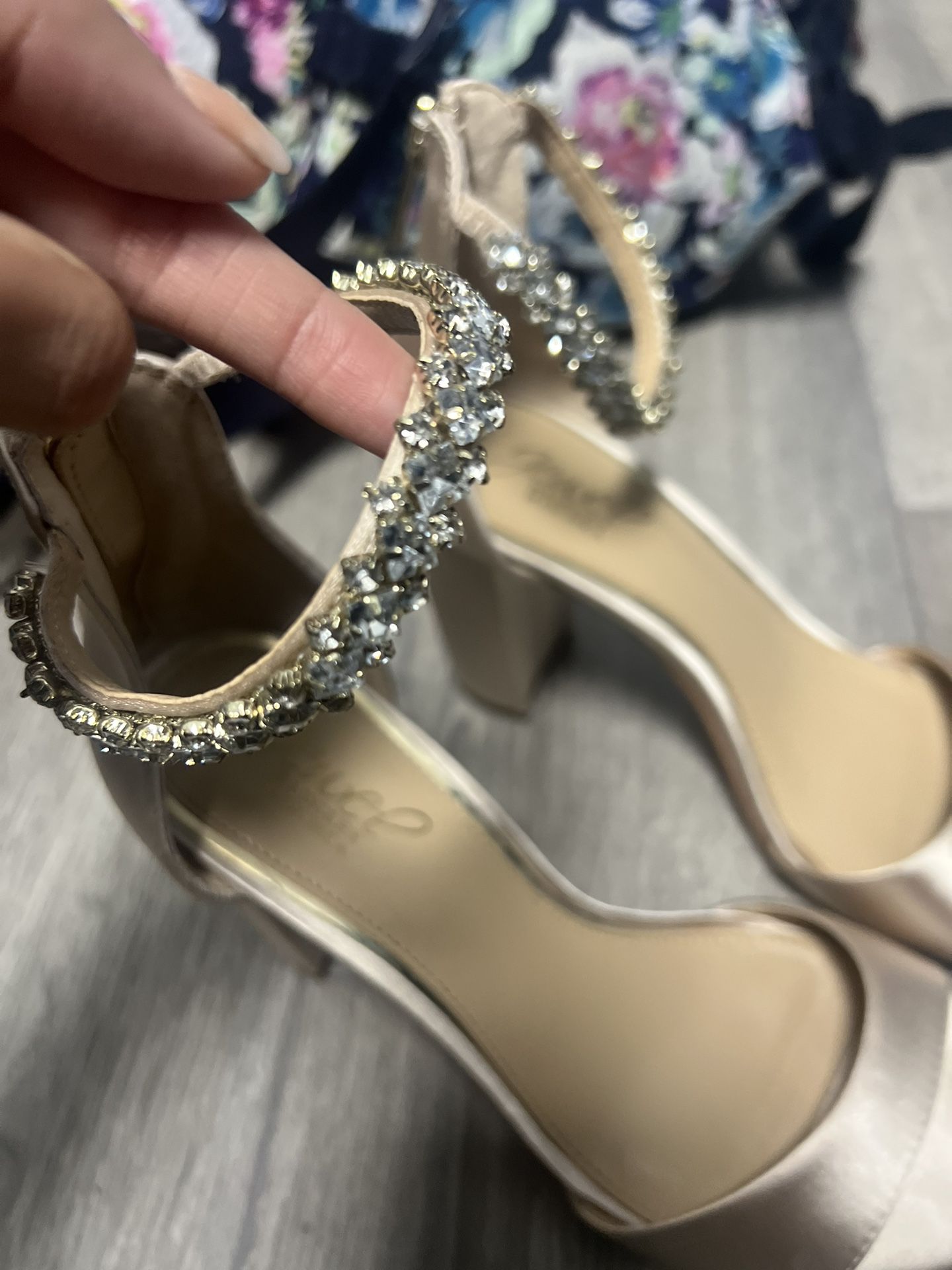 jewel badgley mischka heels