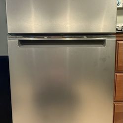 Whirlpool 24 in. 11.6 cu. ft. Counter Depth Top Freezer Refrigerator - Stainless Steel