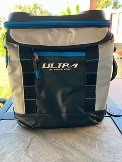 Kitchen decor and lunch box.