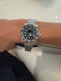 GMT “ Bruce Wayne”